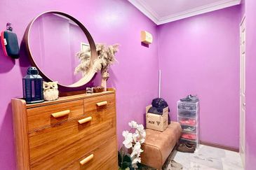 Astana Alam Apartment