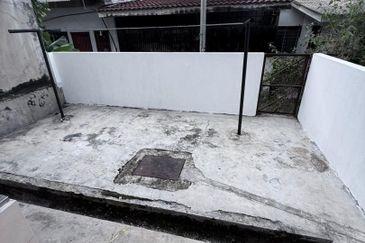 Persiaran Puncak Alam 1 