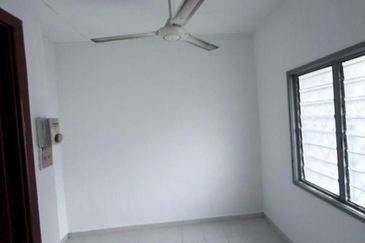 Persiaran Puncak Alam 1 