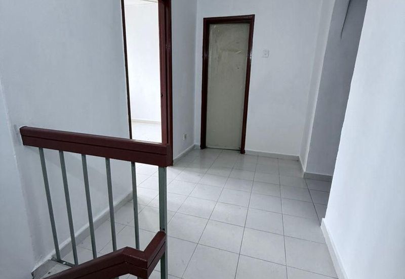 Persiaran Puncak Alam 1 