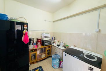 Sri Hijauan, Ukay Perdana