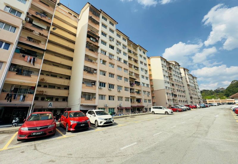 Sri Hijauan, Ukay Perdana