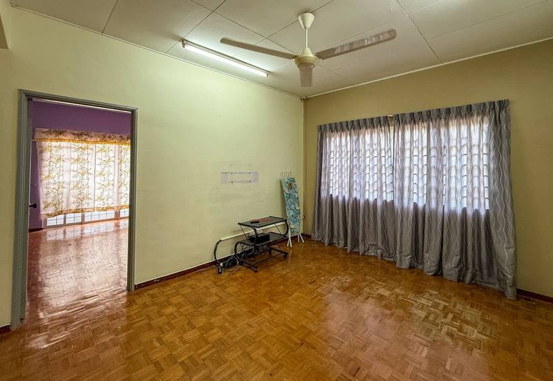 Taman Saujana Puchong