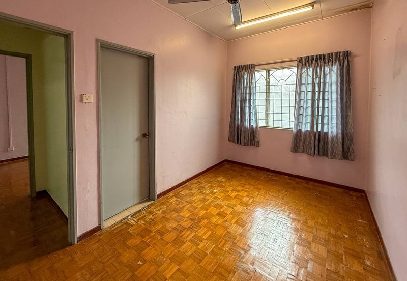 Taman Saujana Puchong