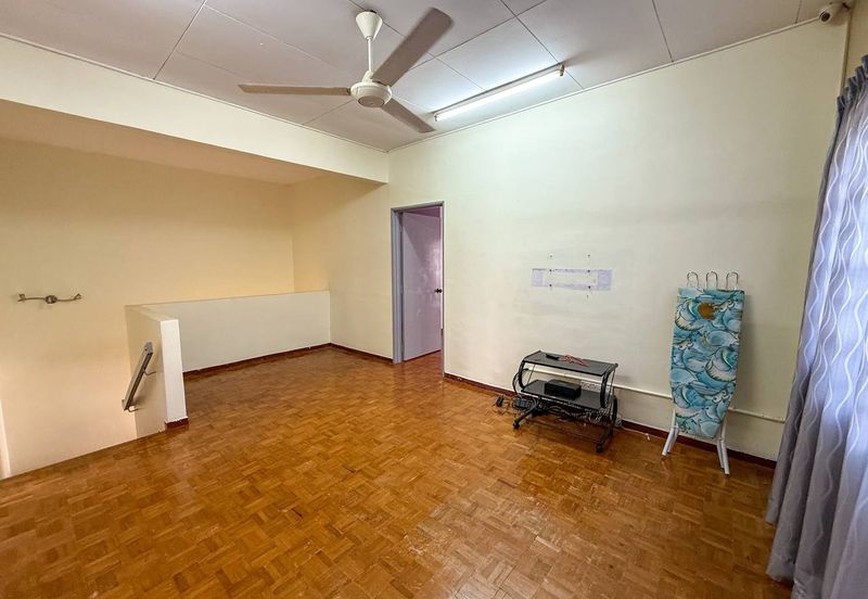 Taman Saujana Puchong