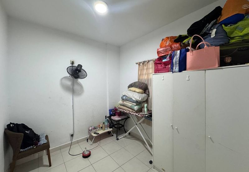 Residensi Warnasari 2