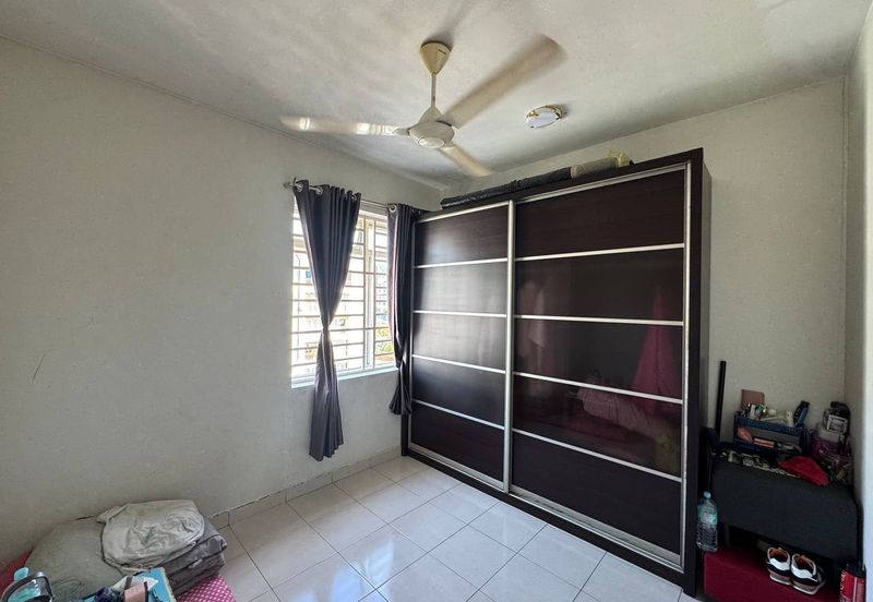 Residensi Warnasari 2