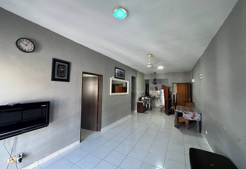 Residensi Warnasari 2