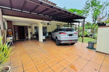 Jalan Anggerik Doritis 31/142