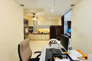 Jalan Anggerik Doritis 31/142