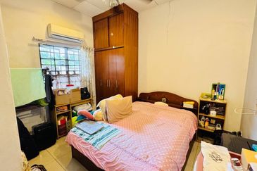 Jalan Anggerik Doritis 31/142