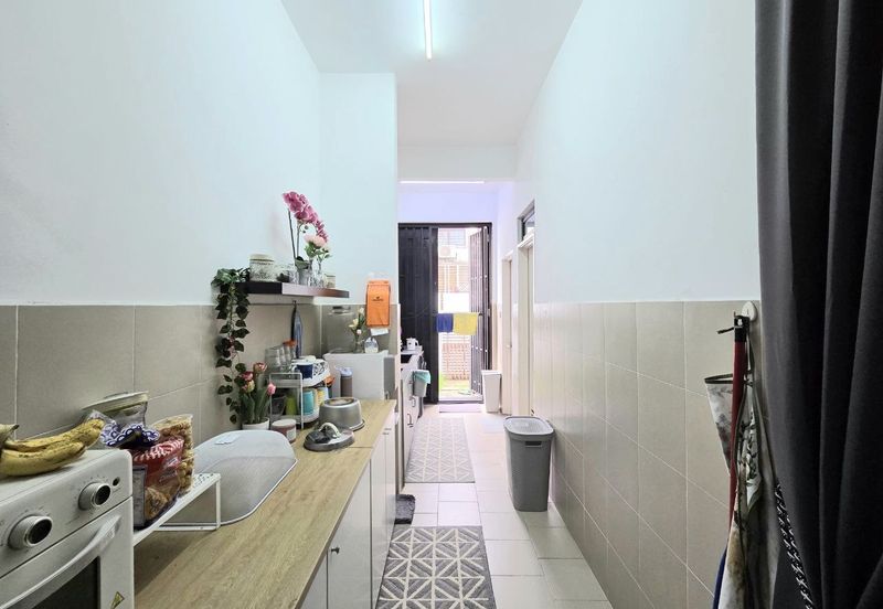 Garinia Elmina Gardens