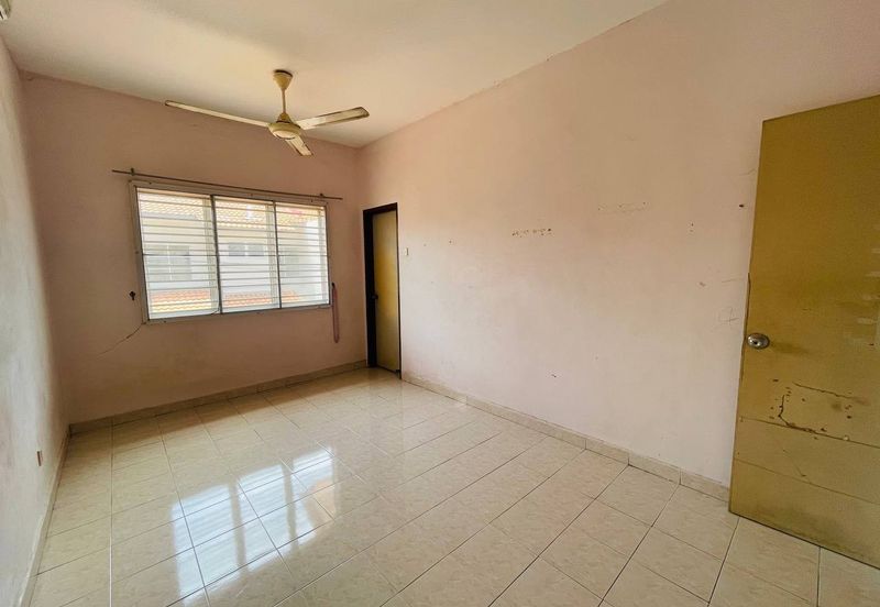 Taman Perdana, Sungai Besar