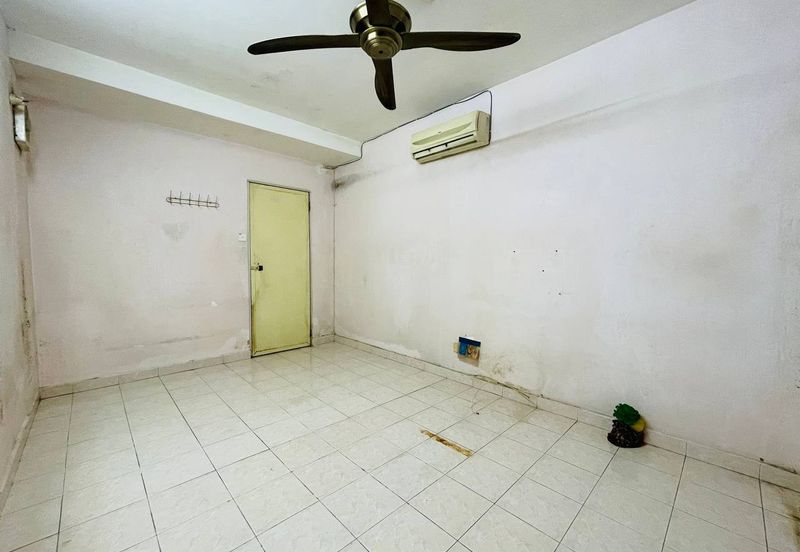 Taman Perdana, Sungai Besar