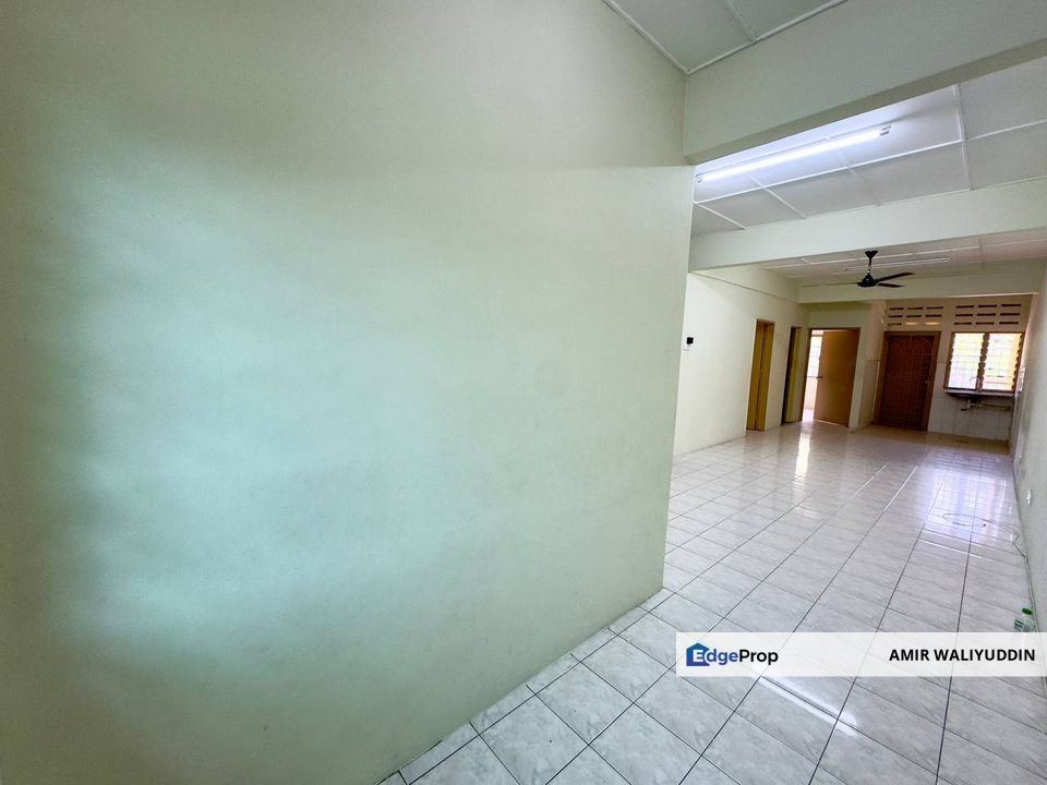 Townhouse Taman Sri Serdang, Selangor, Seri Kembangan