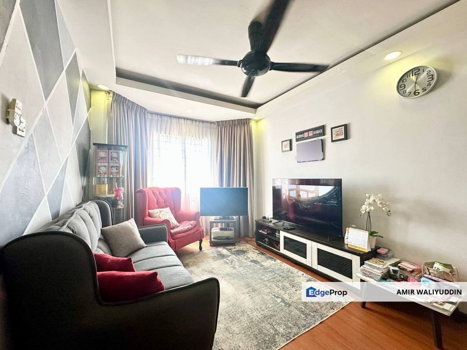 Desaminium Flora Apartment, Seri Kembangan, Selangor, Puchong South