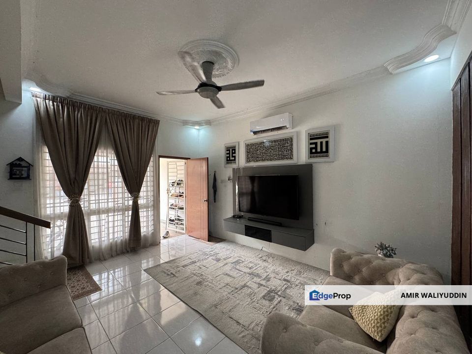 RENOVATED - Desiran Bayu, Puchong, Selangor, Puchong