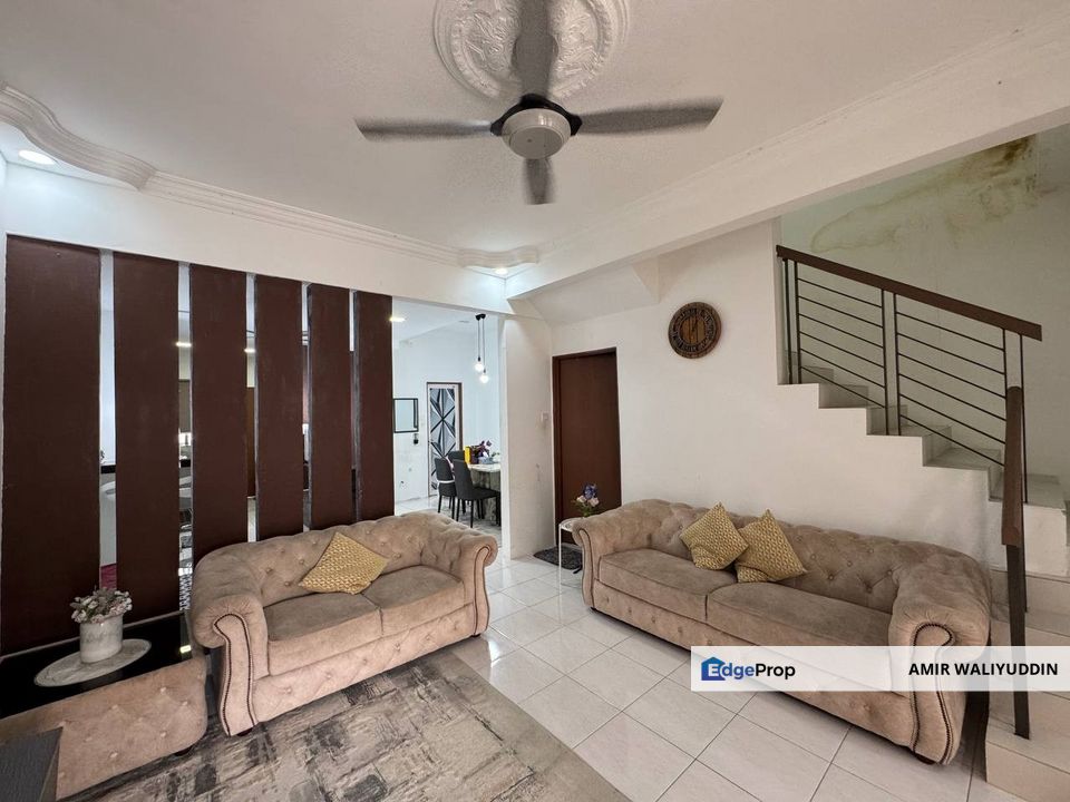 RENOVATED - Desiran Bayu, Puchong, Selangor, Puchong