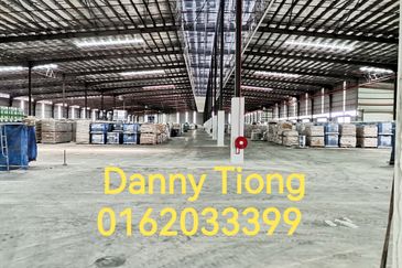 West Port, Pulau Indah