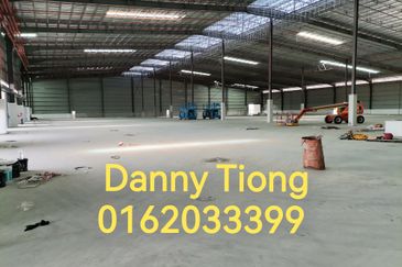 West Port, Pulau Indah