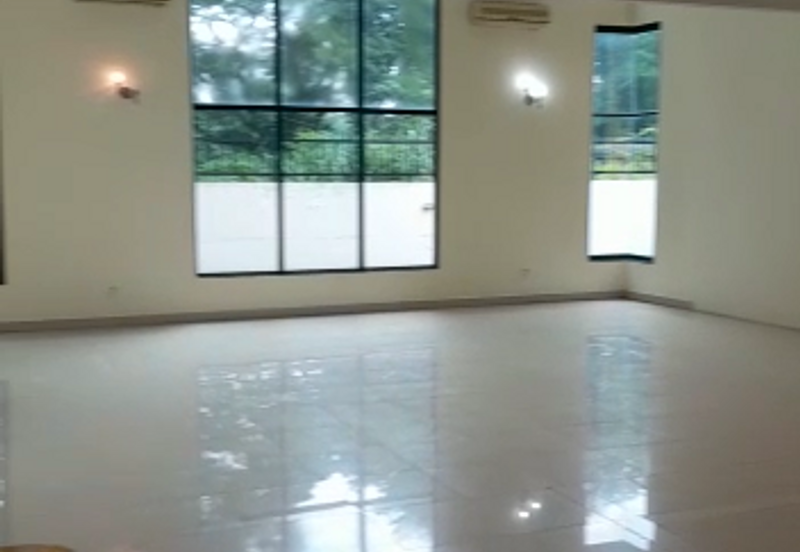 Ampang Hilir 3.5 Storey Bungalow Unit For Sale