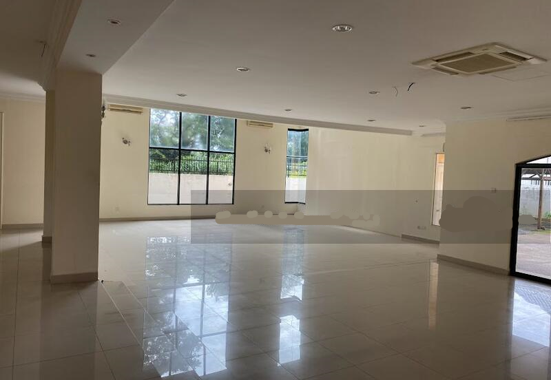 Ampang Hilir 3.5 Storey Bungalow Unit For Sale