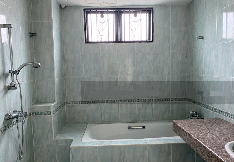 Ampang Hilir 3.5 Storey Bungalow Unit For Sale