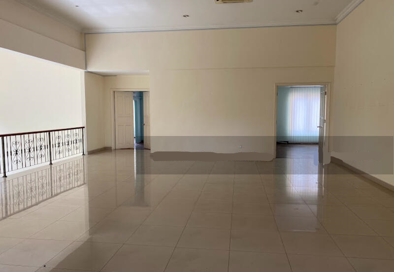 Ampang Hilir 3.5 Storey Bungalow Unit For Sale