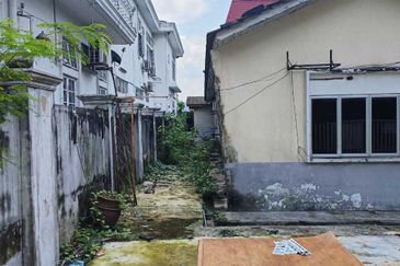 Kampung Pandan Bungalow Unit For Sale