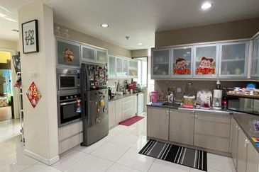 Ara Hill Condominium