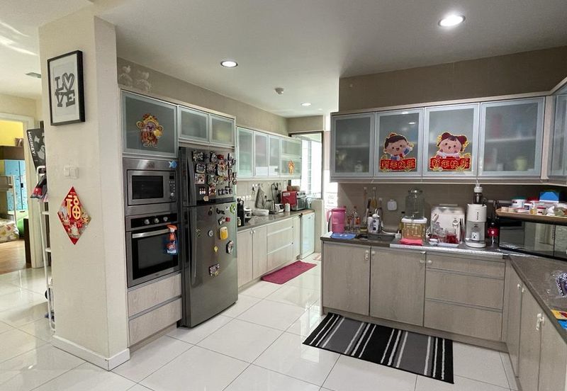 Ara Hill Condominium