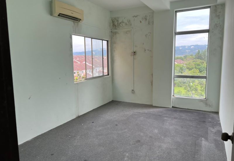 Bandar Mahkota Cheras