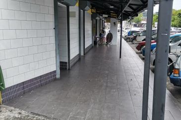 Pusat Perdagangan Seri Kembangan