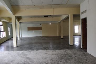 Pusat Perdagangan Seri Kembangan