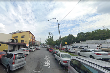 Pusat Perdagangan Seri Kembangan