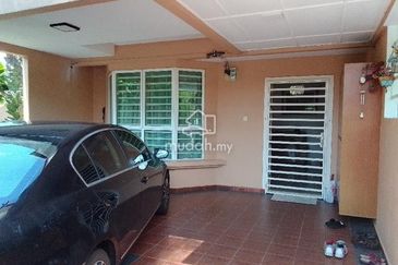 Bandar Tun Hussein Onn