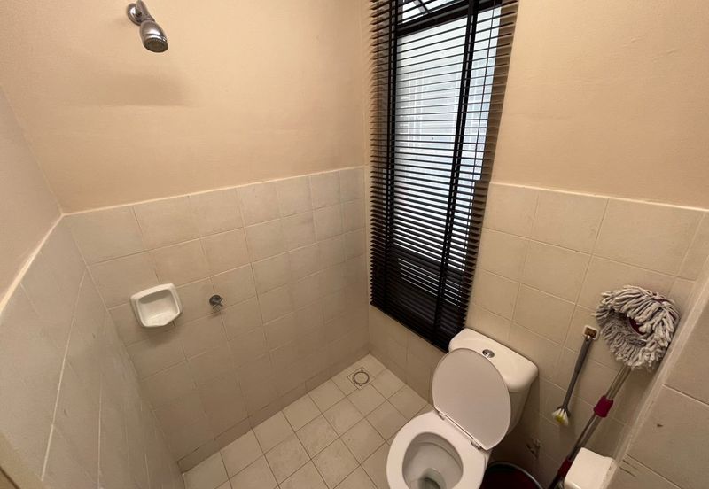 Rivercity Condominium