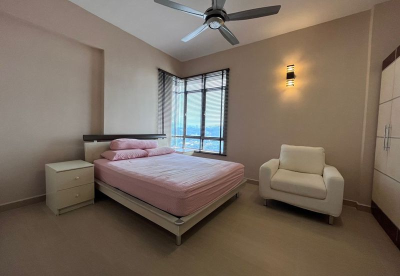 Rivercity Condominium