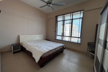 Rivercity Condominium