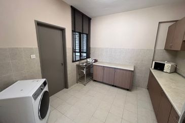 Rivercity Condominium