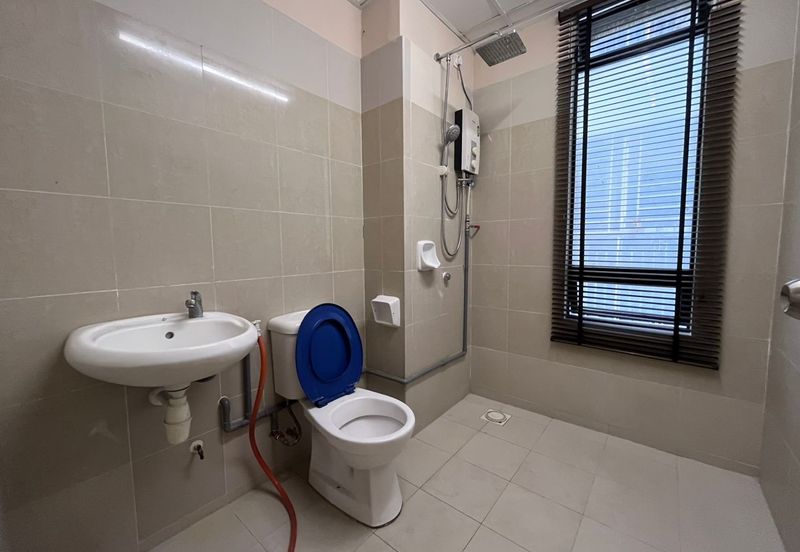 Rivercity Condominium