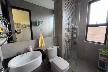 Tiara Hills, Taman Taynton View