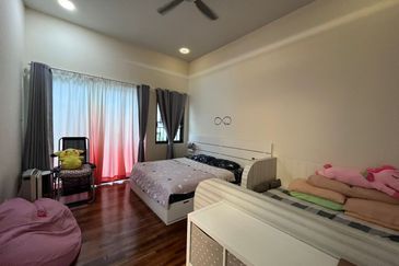 Tiara Hills, Taman Taynton View