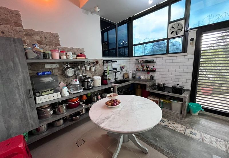 Tiara Hills, Taman Taynton View