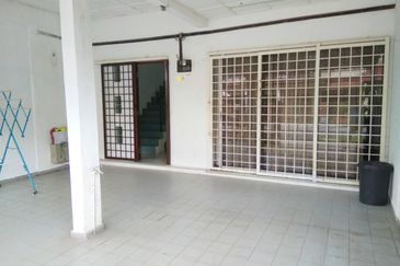 SL7, Bandar Sungai Long