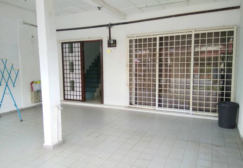 SL7, Bandar Sungai Long