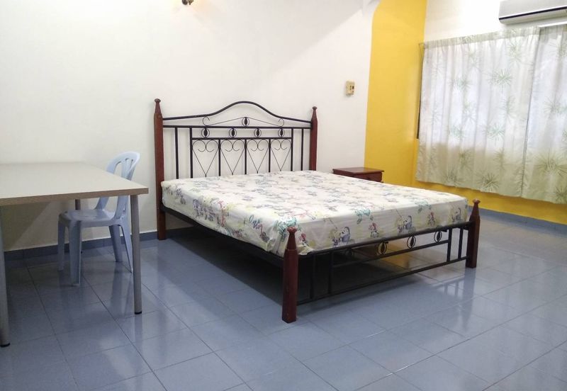 SL7, Bandar Sungai Long