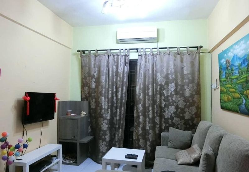 Ixora Apartment