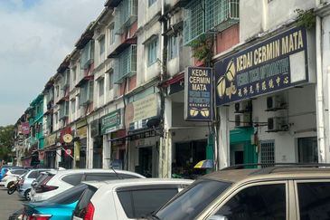 Kawasan Perniagaan Desa Ria Balakong