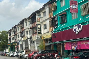 Kawasan Perniagaan Desa Ria Balakong